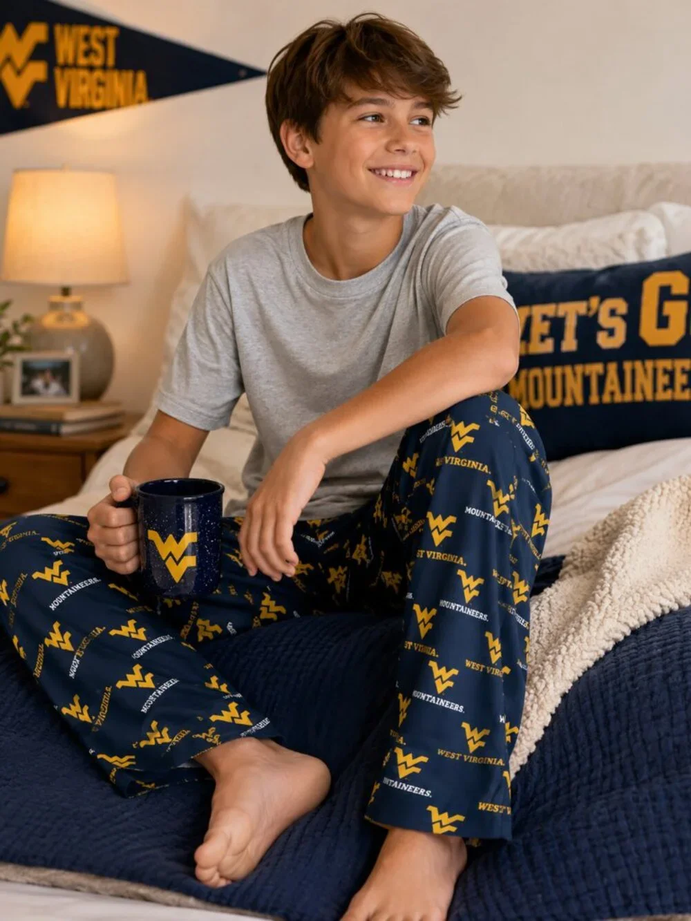 Gen2 Youth West Virginia Mountaineers Sleep Pants L 12/14 AOP Pajama Lounge NWT